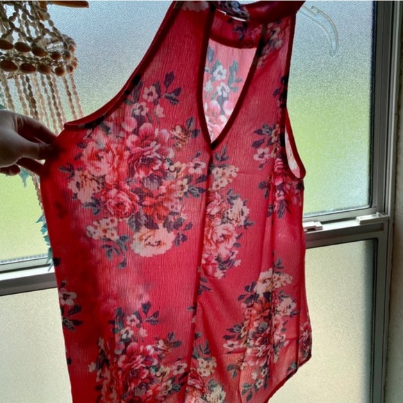 Floral Halter Button Closure Blouse - Picture 4 of 9